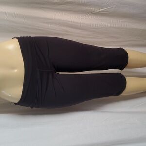Patagonia Black crop Caprii pants Size L